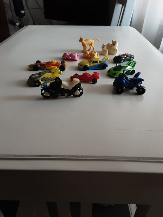 Продаются  киндер-игрушки