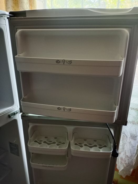 Продам холодильник LG
