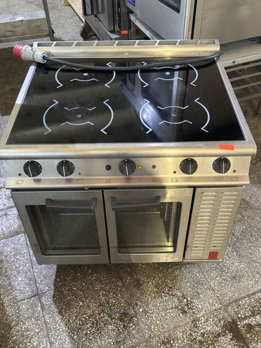 Професионална Индукционна Печка Falcon E3913i 4 Зони с Конвекционна Фурна 20kW