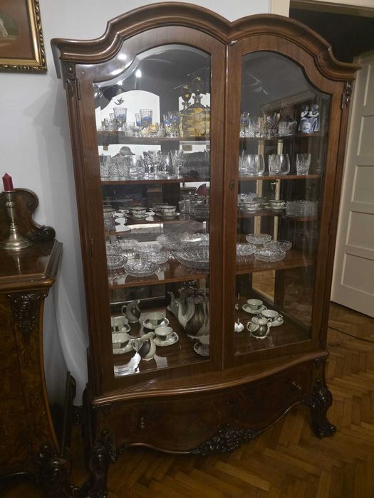 Vand mobila de colectie !