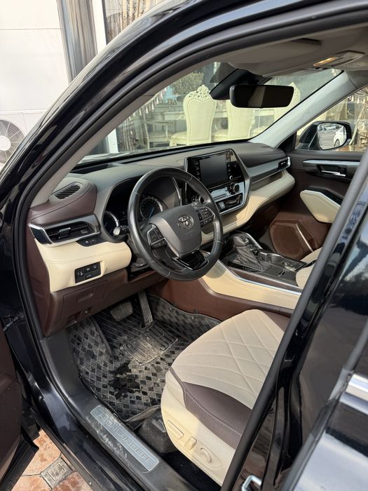 TOYOTA Highlander Limited