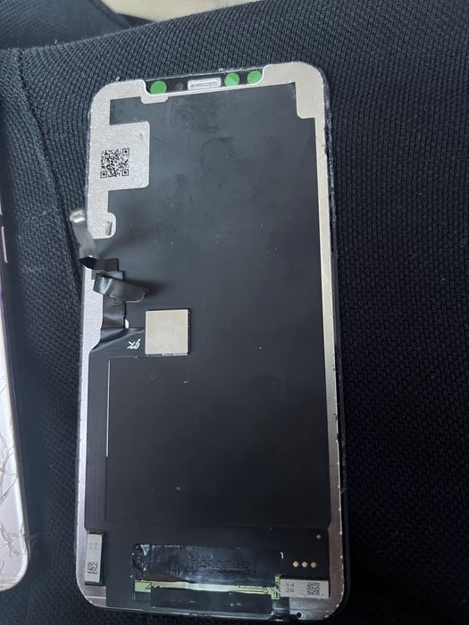 iphone 11 pro display defect