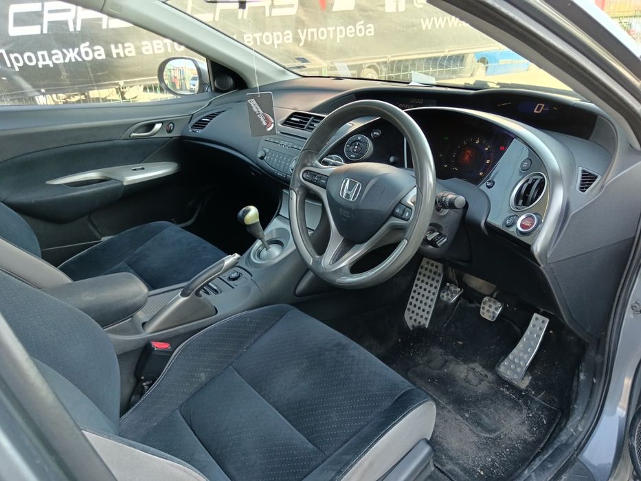 Хонда Сивик 8  2.2 цдти 140 к.с. / Honda Civic 8 2.2 cdti НА ЧАСТИ
