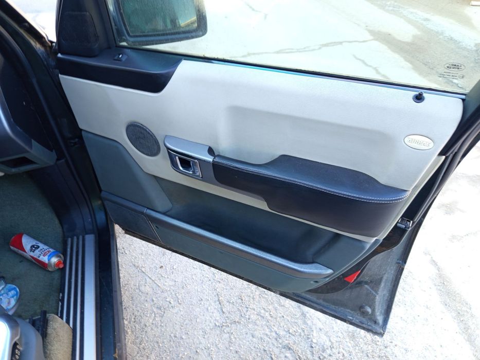 Land Rover 2002 година, на части