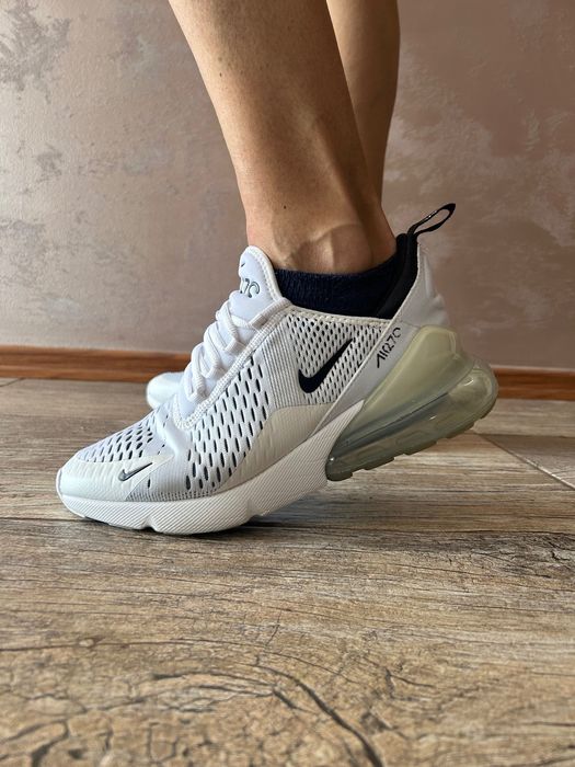 Оригинални маратонки Nike airmax 270
