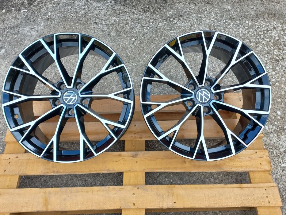 18"Vw GTI GTD 8ж ет45 Golf Passat Tiguan Touran Seat Škoda Black Polis