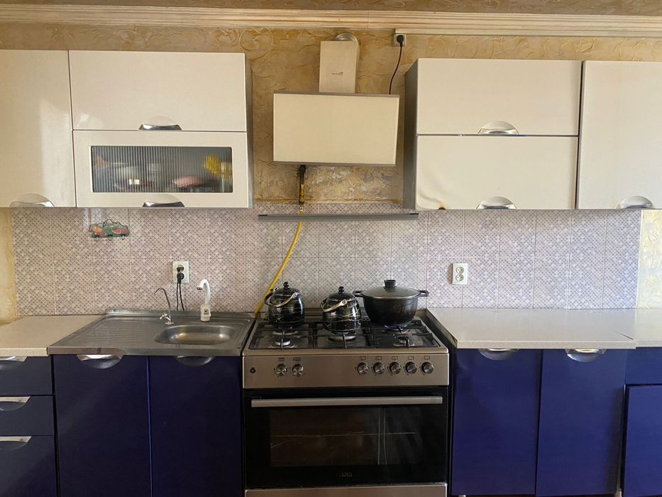 Продоется кухонный гарнитур 60 тыс