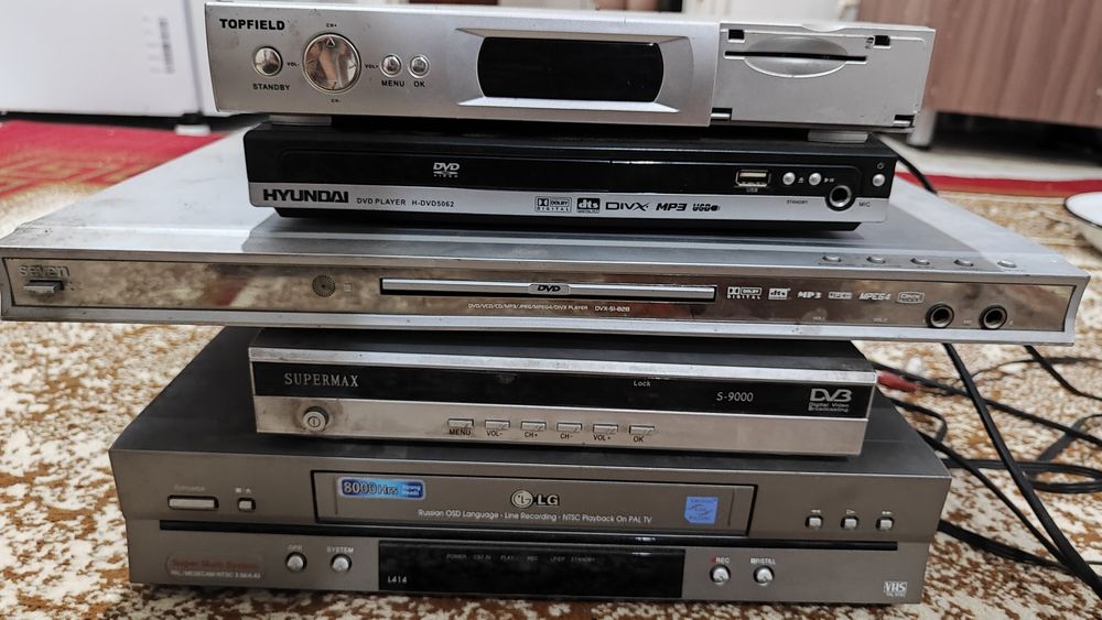 DVD,CD Плейер,Видеомагнитофон