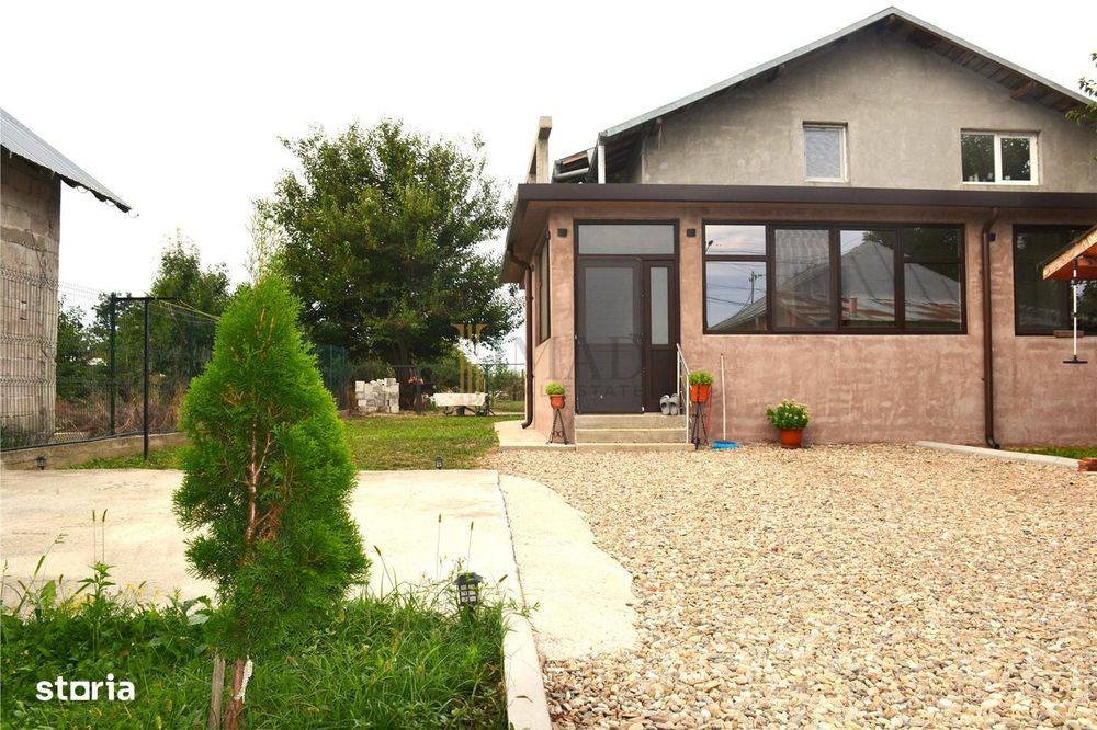 Casa de inchiriat in Vacaresti, 7 km de Targoviste spatiu generos, cur