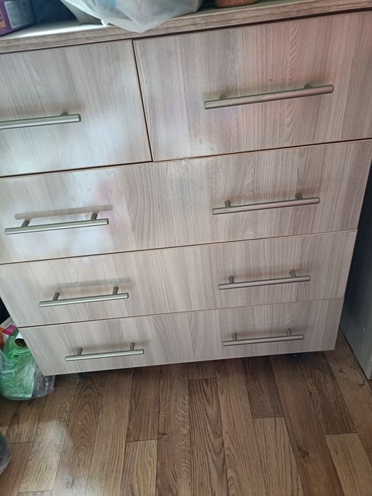 Продам спальный гарнитур