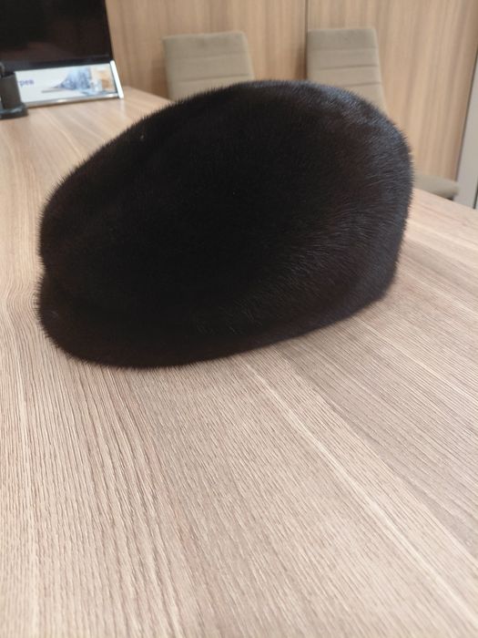 Дубленка с кепкой норковой