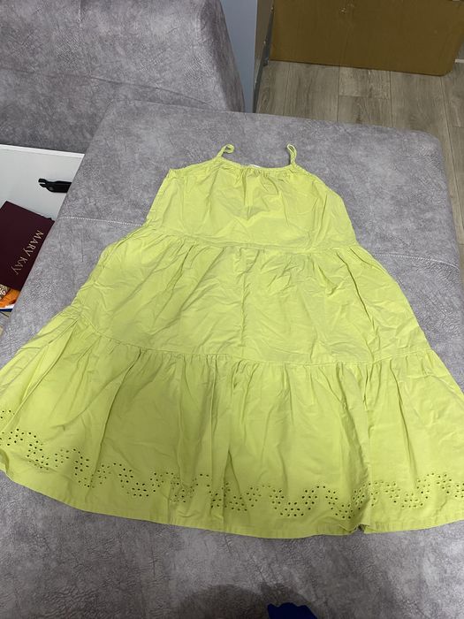 Отдам даром детские вещи