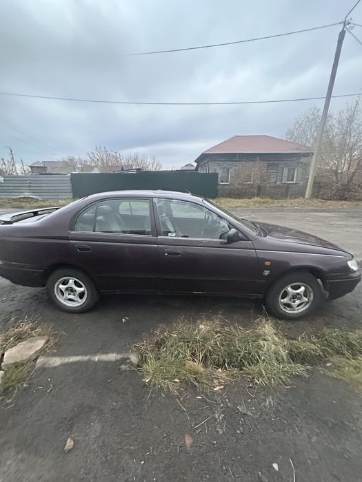 Продается Тойота карина е