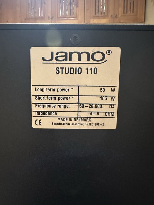 Тонколона Jamo Studio 110
