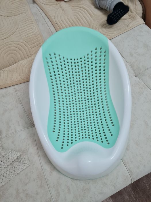 Продаётся горка для купания малыша