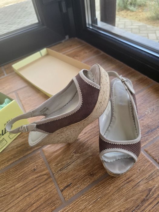 Sandale platforma piele intoarsa 38 Marelbo
