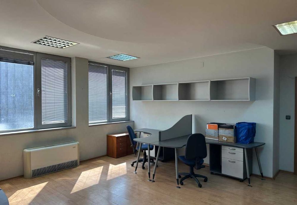 Дава се под наем Офис в Варна, Западна промишлена зона - 50 кв.м за 765 € - Снимка #1