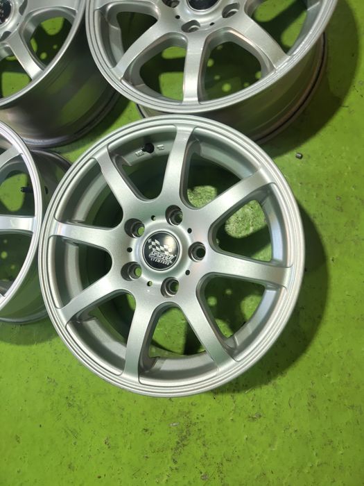 15 5x114.3 Kia Hyundai лети джанти 5х114.3