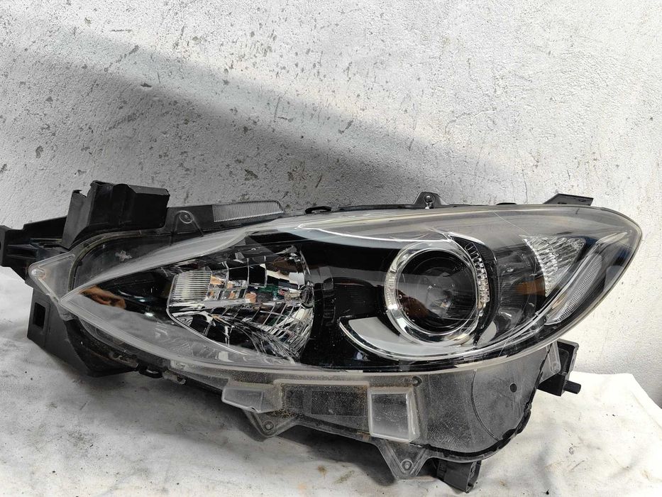 Оригинален фар Мазда 3  Mazda 3 2013