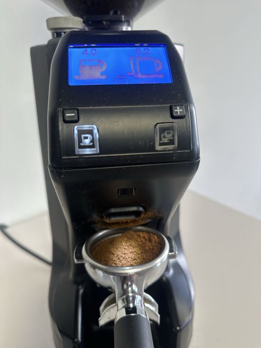 Кофе аппарат и кофемолка