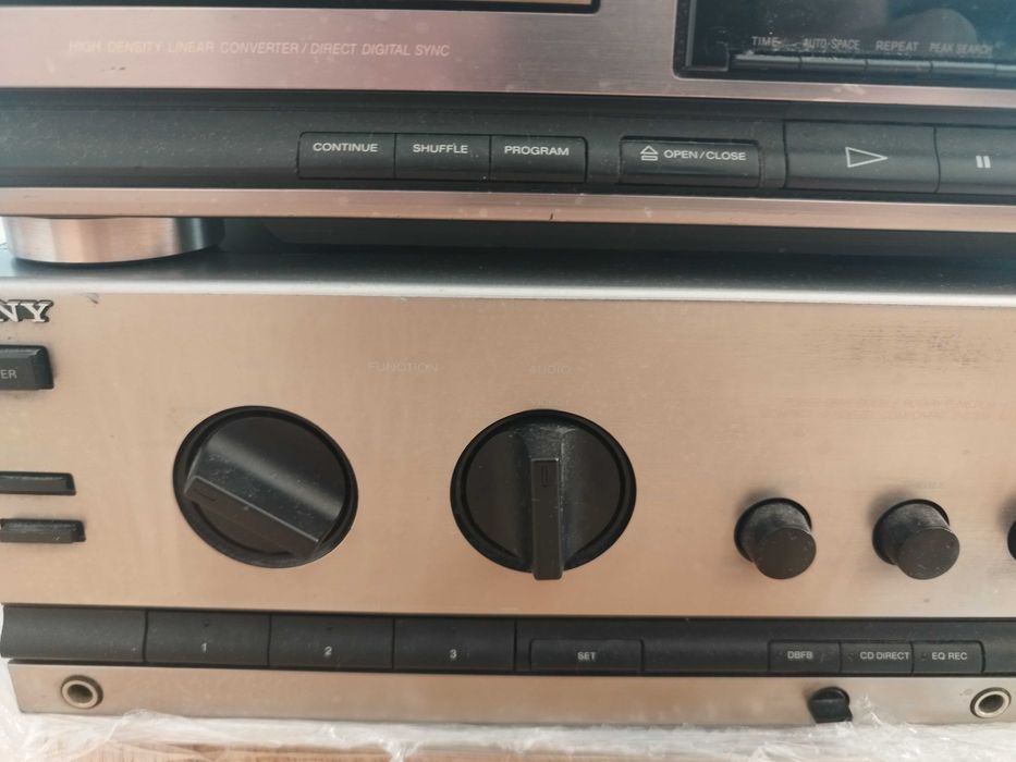 Лампов Усилвател Sony