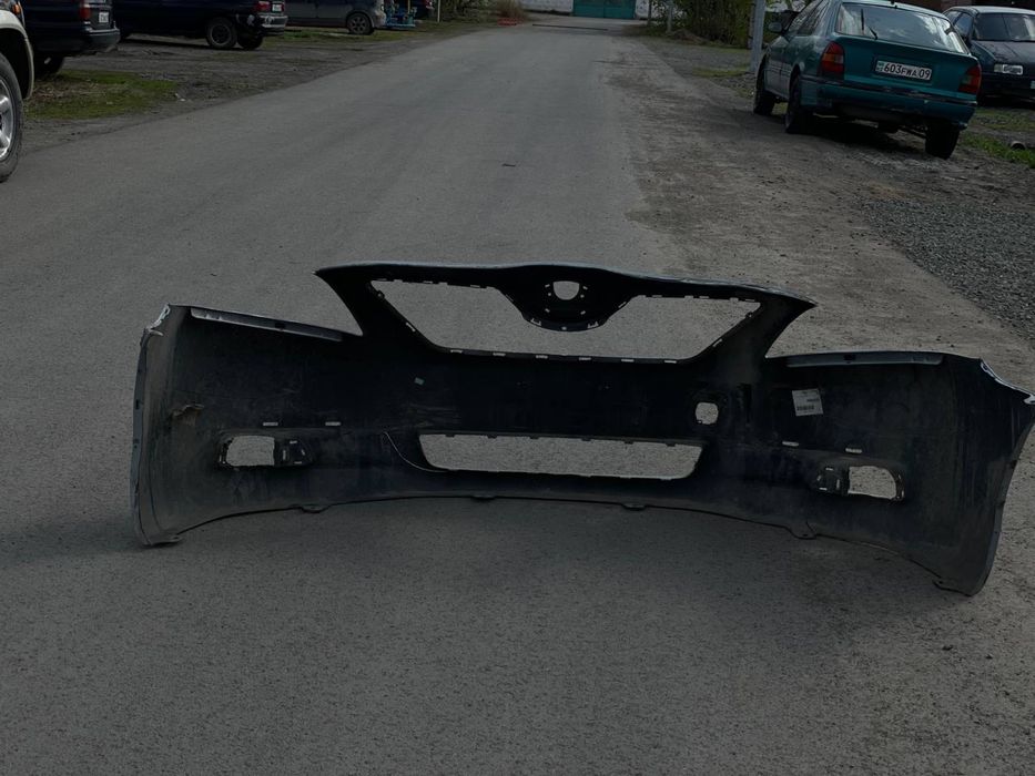 Бампер Toyota Camry