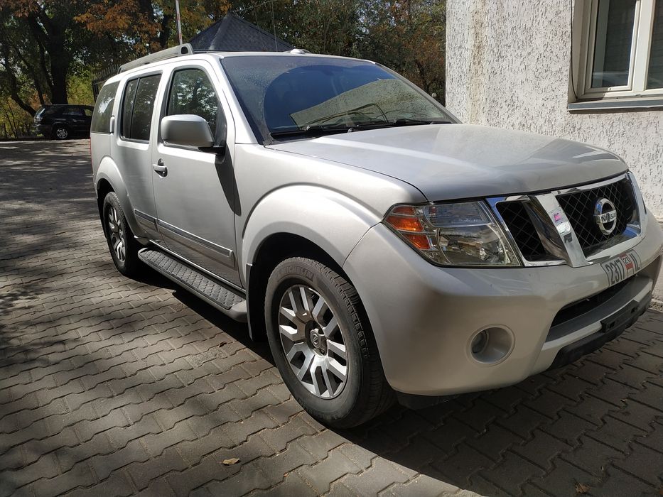 Nissan Pathfinder 2011