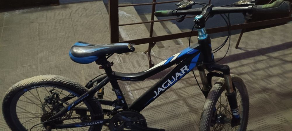 Продам велик на запчасти