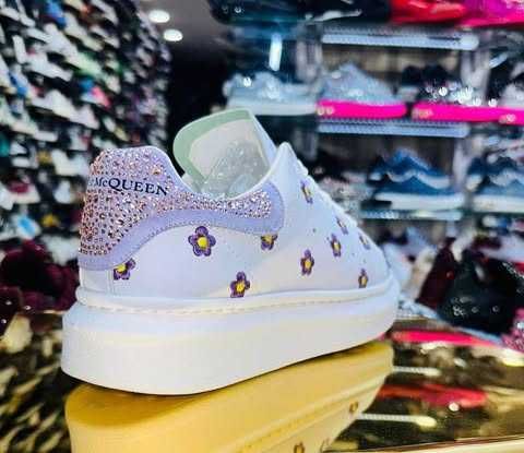 New Alexander Mc Queen