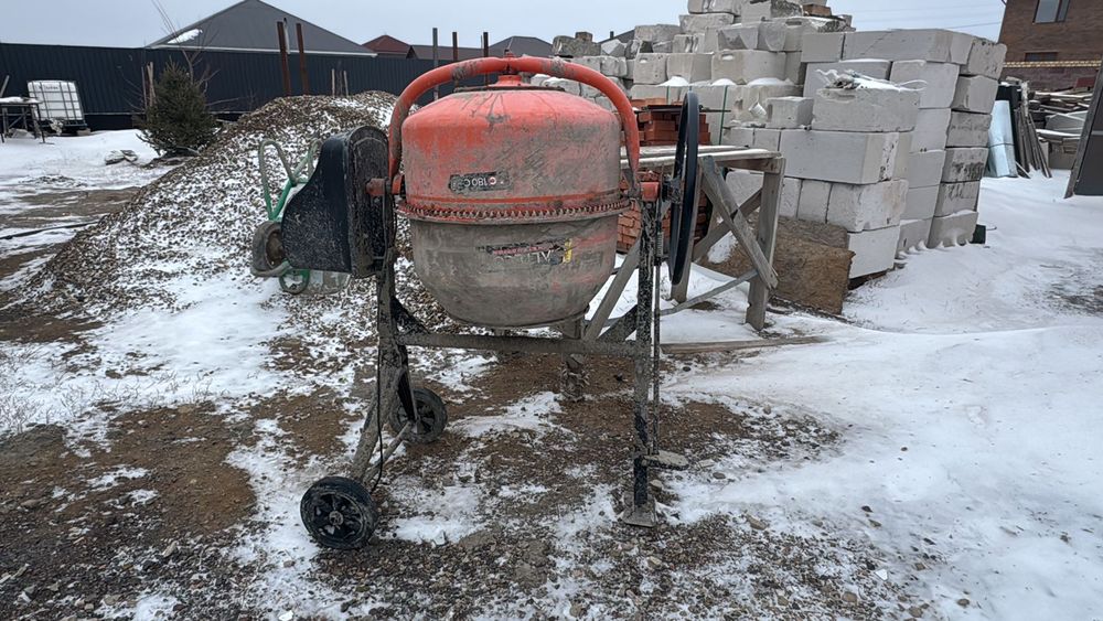 Бетоном мешалаа от альтеко