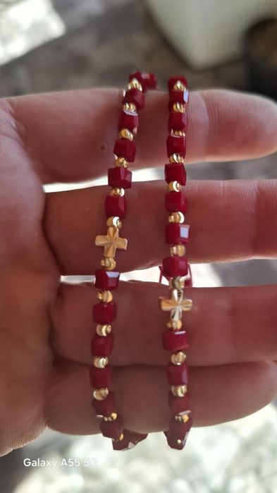 Гривни с конец и 14к златни топчета