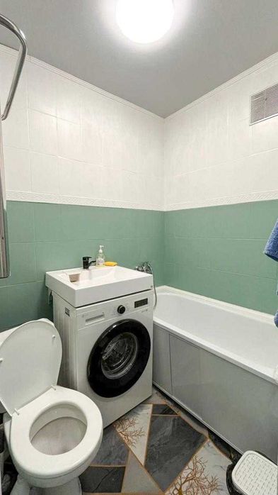 Продам 2х ком в Мкр Самал Данил ИМперия