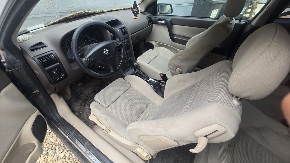 Opel astra bertone jante aliaj motor cutie caseta Scaune sport volan interior aripa aripi bara spate stopuri stop usi usa electromotor alternator 1.8