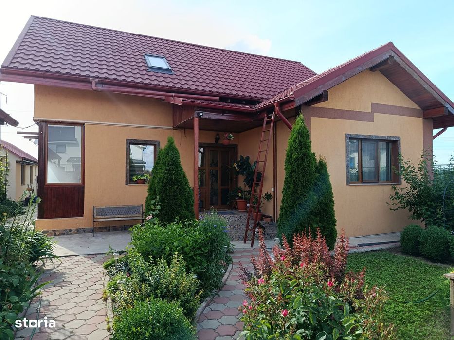 Casa Cu Mansarda