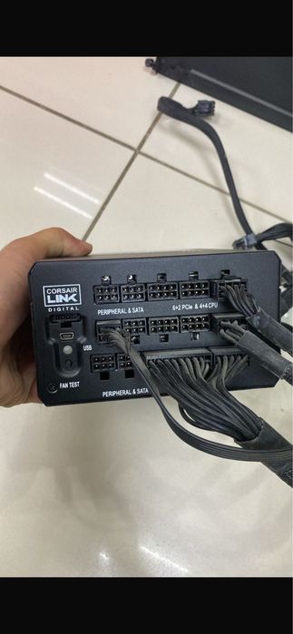 Продам блок питания на ПК срочно