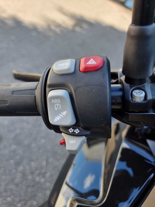 K1300R  - POWER NAKED -  ESA II - Quickshifter
