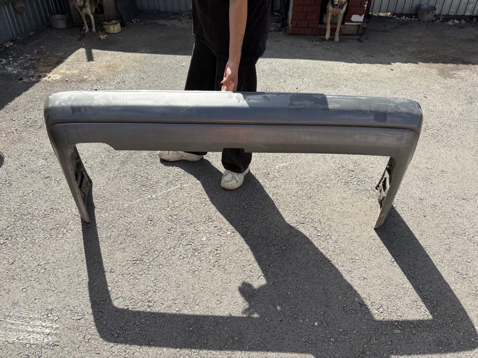 Продам запчасти на мерседес 124