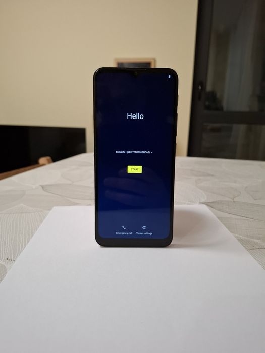 Мобилен телефон Motorola G30