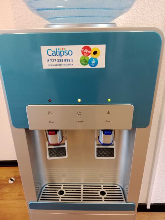 Кулер (диспенсер) для воды