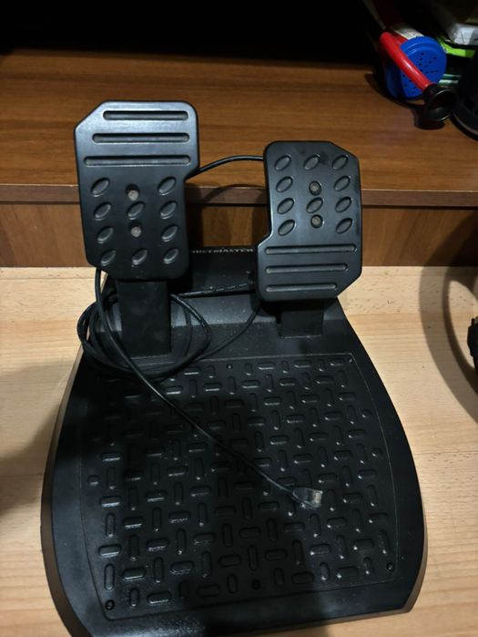 Волан и педали за PlayStation 4