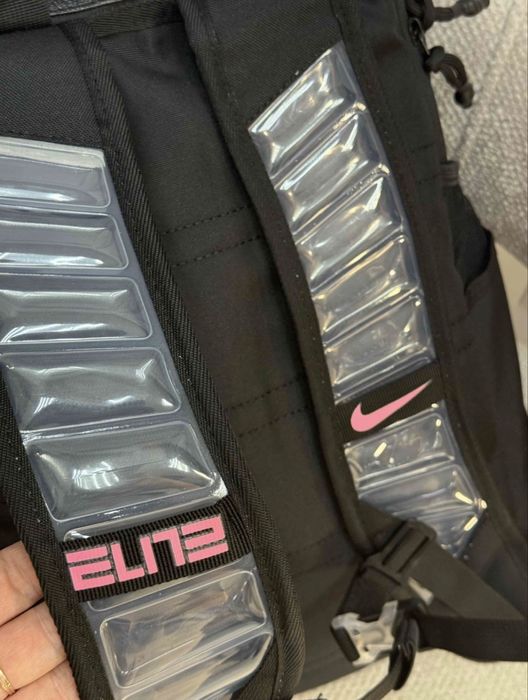 Продаю рюкзак Nike ELITE