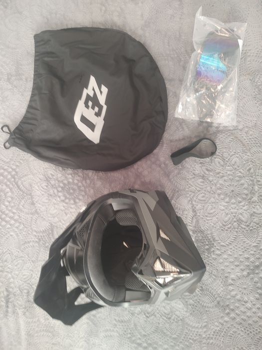 Casca motocicleta/bicicleta ZED X1.9 fara urme de utilizare