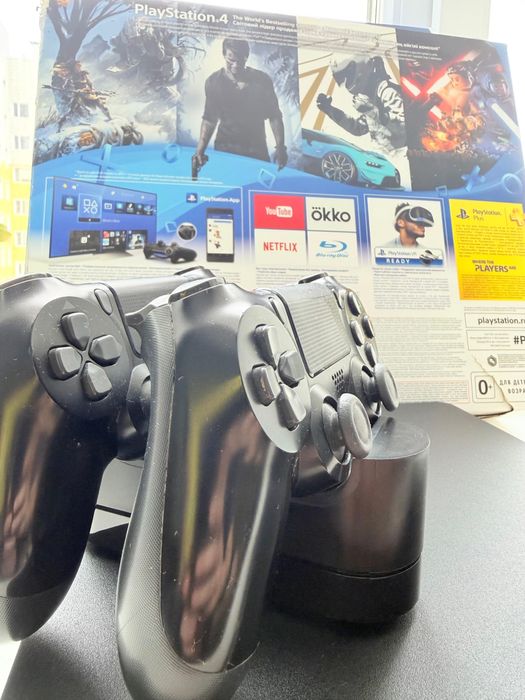 Продам PS4 Slim!
