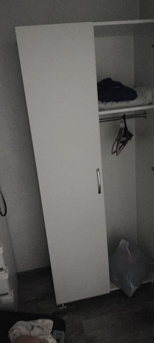 Продаю новый шкаф