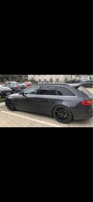 Vând Audi A4 2013. Automat. Sau schimb cu ceva 7 locuri automat.