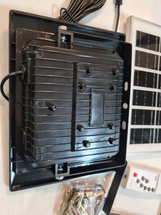 Lampa Solara de Exterior cu Proiector, 54 LED SMD, Telecomanda