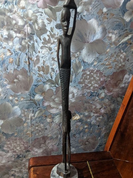 продаю много разных коллекционных масок привезенных из-за рубежа