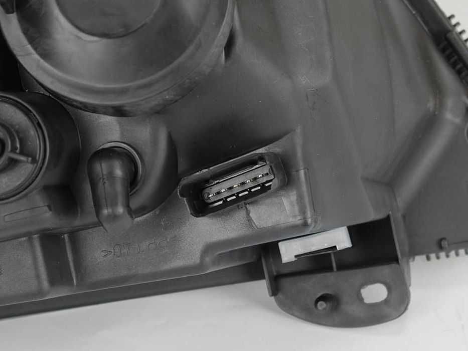 Far Faruri RENAULT CLIO (2001-2012) Nou Stânga sau Dreapta