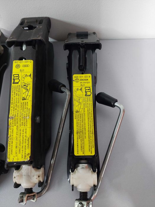 Cric AUTO OEM Skoda Octavia Kamiq Fabia Rapid Scala Yeti Superb