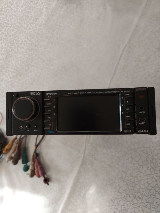 Автомагнитола в хорошем состоянии